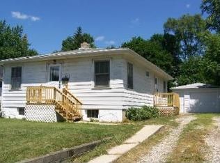 610 Rogers St, Downers Grove, IL 60515