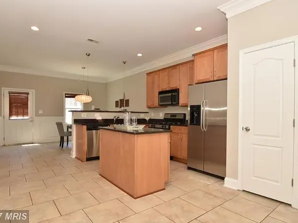 212 S Regester St, Baltimore, MD 21231