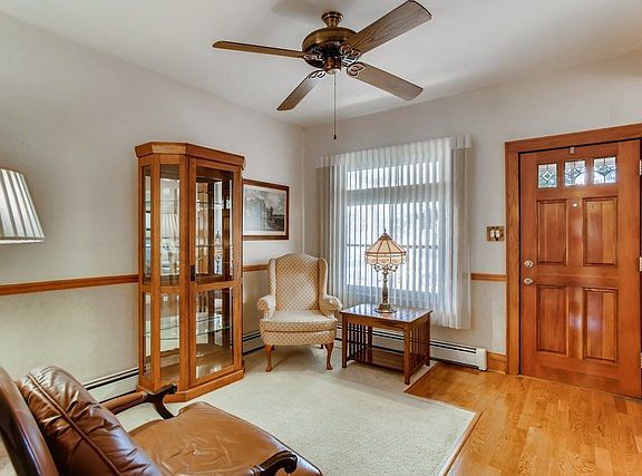 2nd image of 4419 N Merrimac Ave