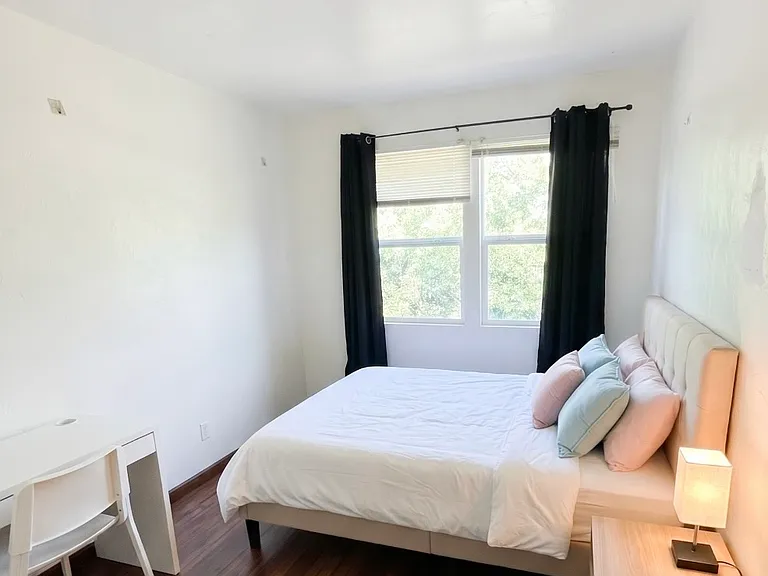 1780 Le Roy Ave #30 — Photo 1