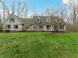 8233 Whispering Pines Dr, Novelty, OH