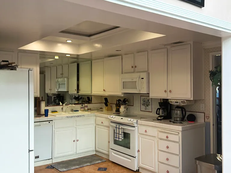 Fully stocked Kitchen, and I mean "FULLY STOCKED"