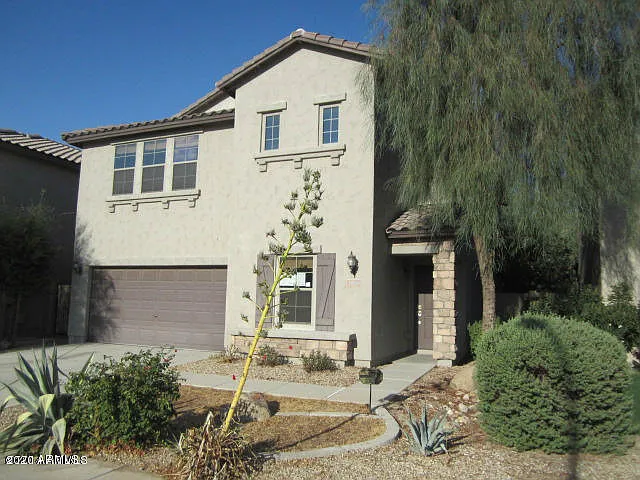 3 bed, 2.5 bath, 2111 sqft, $2,250 — Photo 2