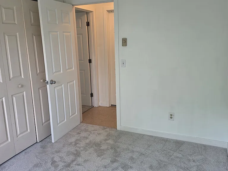 24 Salem Pl #24 — Photo 7