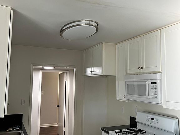 3rd image of 8640 N Petit Ave #201