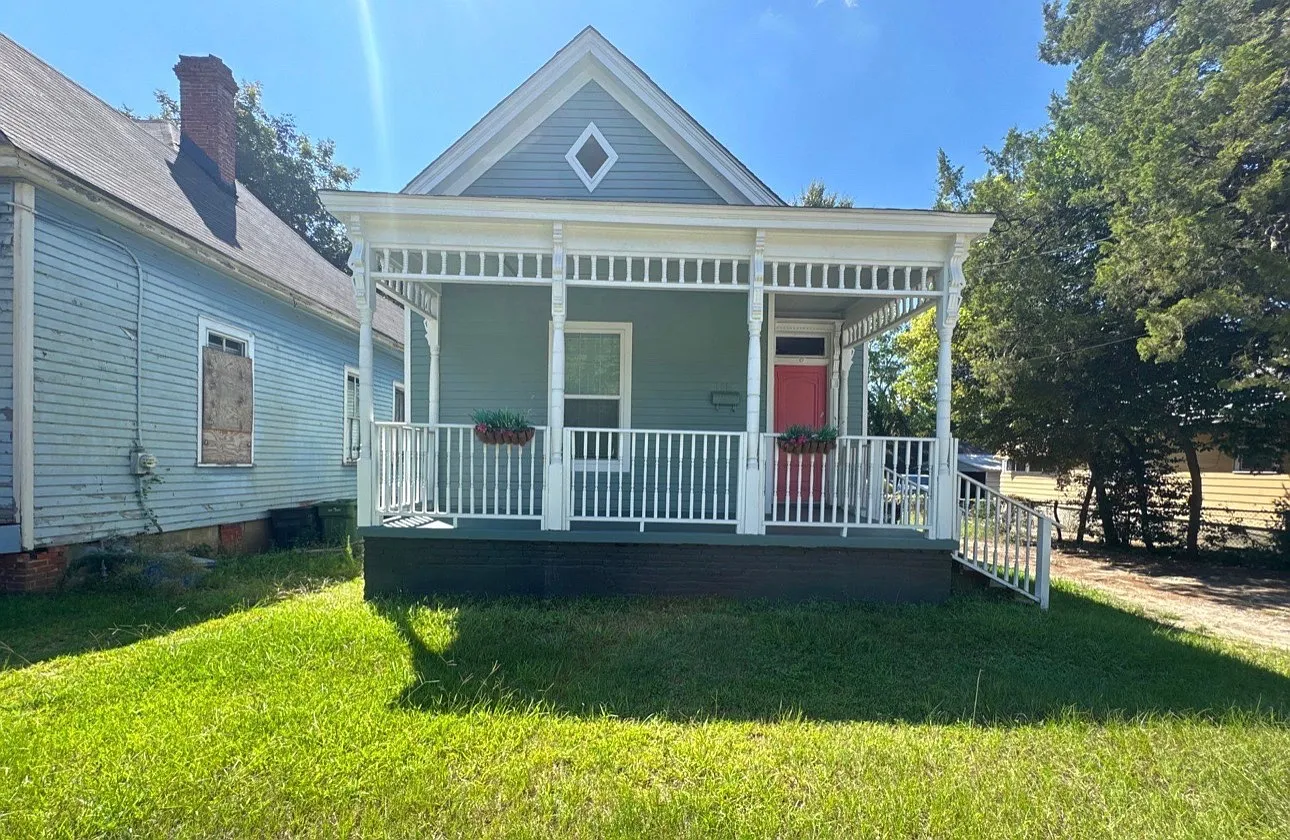 3 bed, 1407 sqft, $1,500 — Photo 1