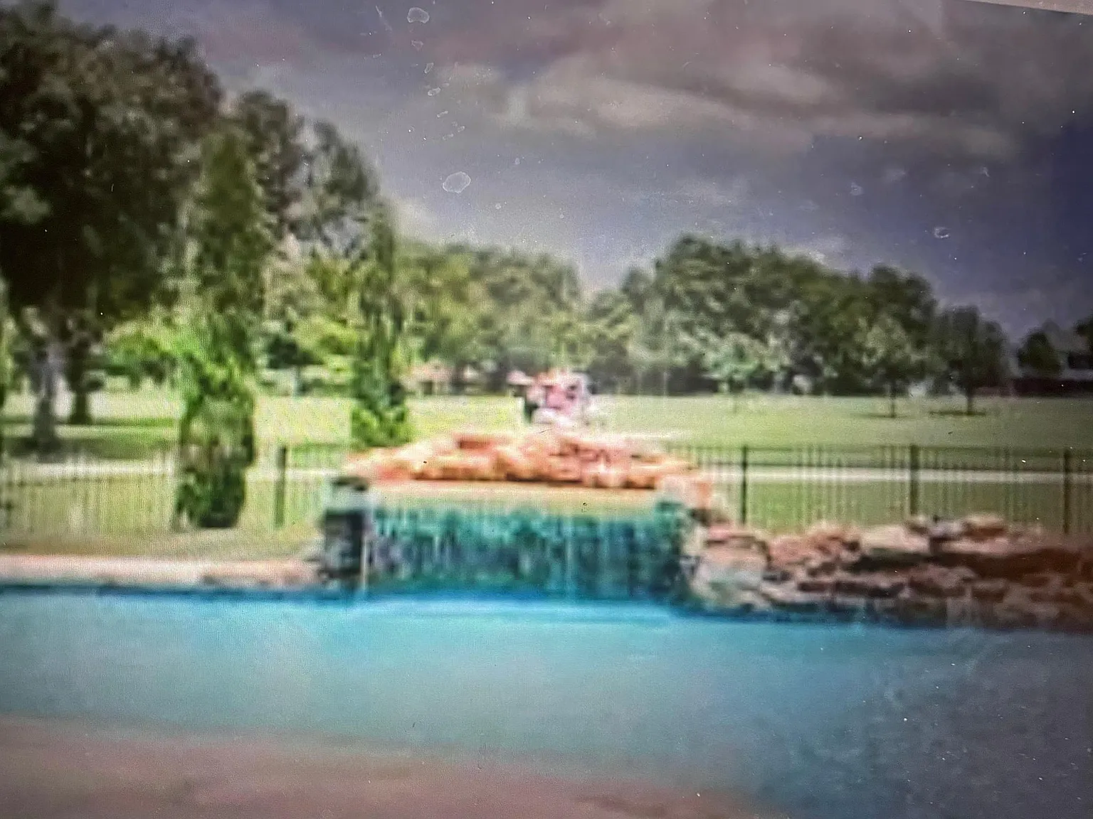 10 Riviera Ct — Photo 2