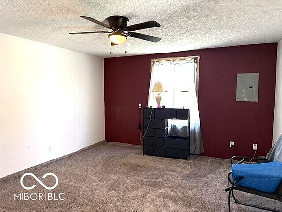 5th image of 708 N Main St