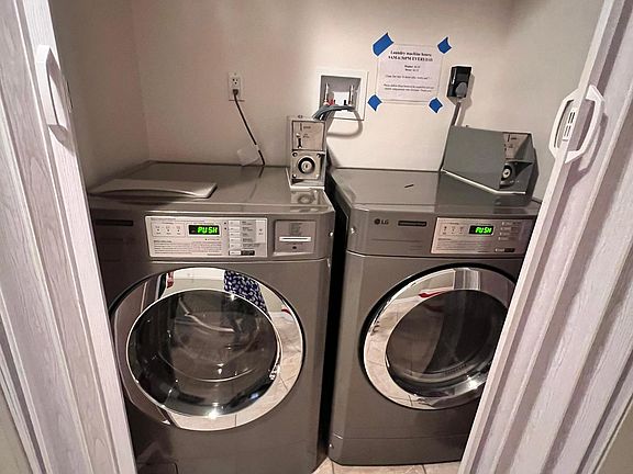 3rd image of 1651 Bell Blvd APT 1