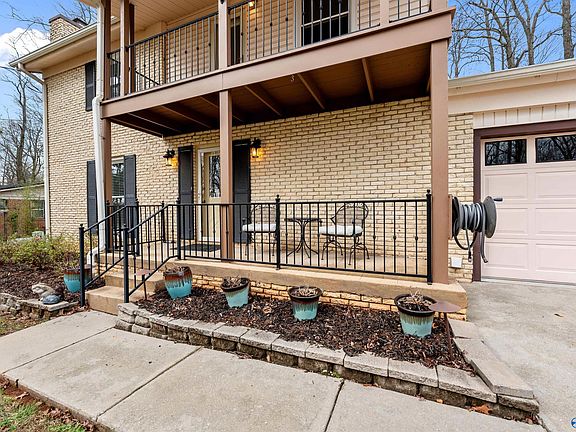 3rd image of 3507 Mae Dr SE