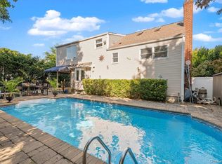 34 21st Street, Jericho, NY 11753