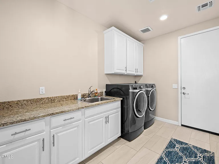 6237 E Bramble Berry Ln — Photo 10