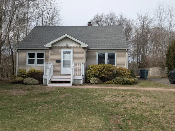 18 Pinewood Rd, Hamden, CT 06518