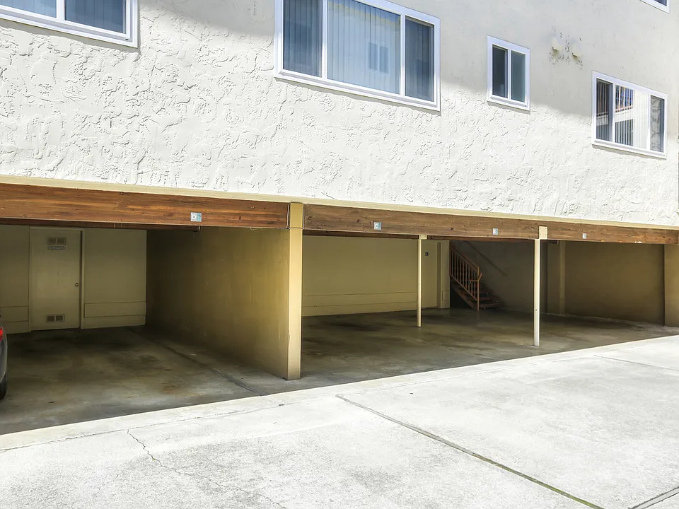 825 Menlo Ave #F