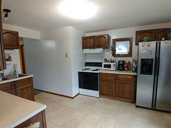 4th image of 603 Brisbin St