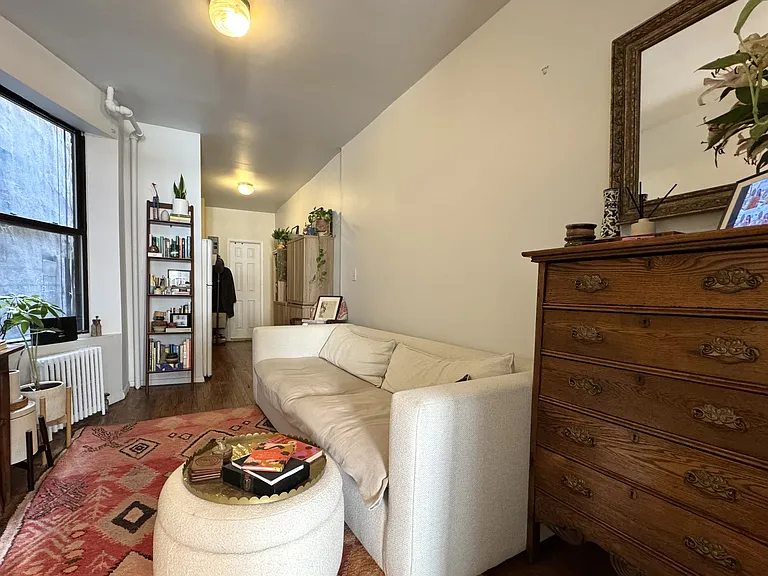 112 Suffolk St #3B — Photo 10