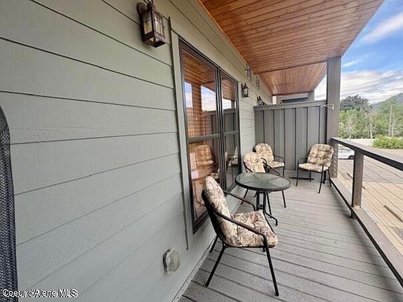 5th image of 834 McKinley Ave #204
