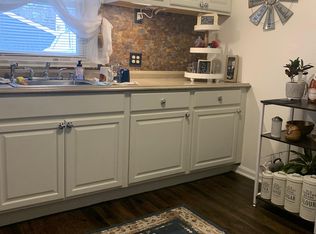 70 John Dr, Farmingville, NY 11738