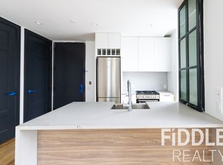 42-22 27th St #915, Long Island City, NY 11101