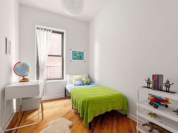 4th image of 92 Prospect Park W APT 2C