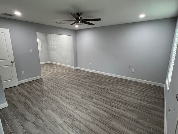 3rd image of 6501 Osprey Dr #B