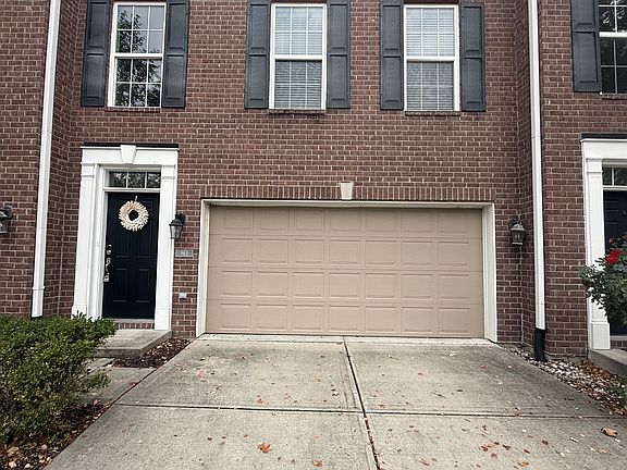 The Arden Townhome Community is wonderfully located near the Carmel High School and Stadium and a short walk to downtown Carmel and all the Arts District has to offer
