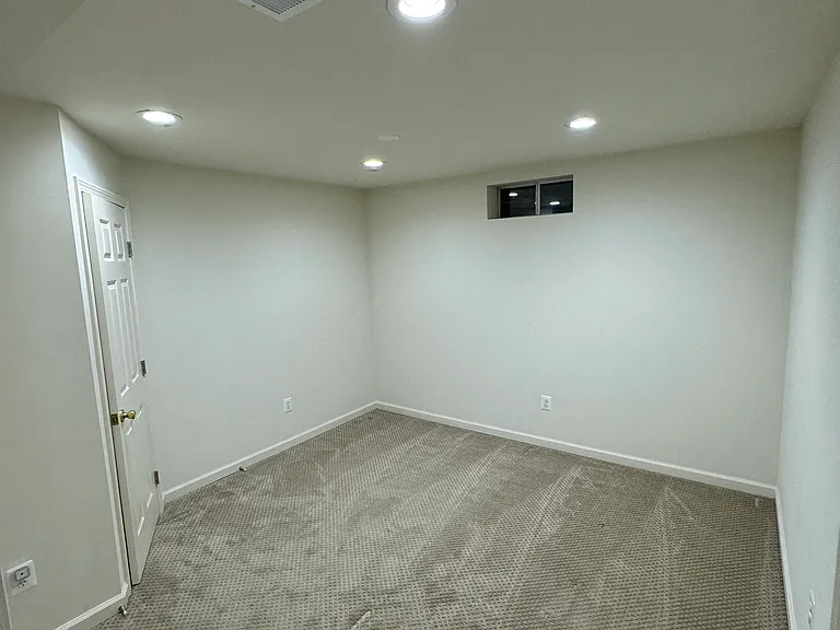 1910 Powells Landing Cir — Photo 15