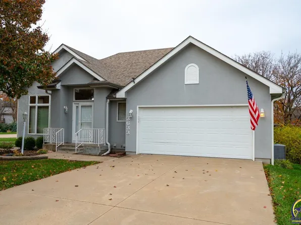3633 SW Ashworth Ct, Topeka, KS 66614