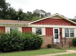 5925 Ingleside Dr, Charlotte, NC 28210