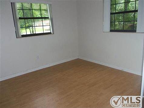 1st image of 812 Jacqueline Ln #3