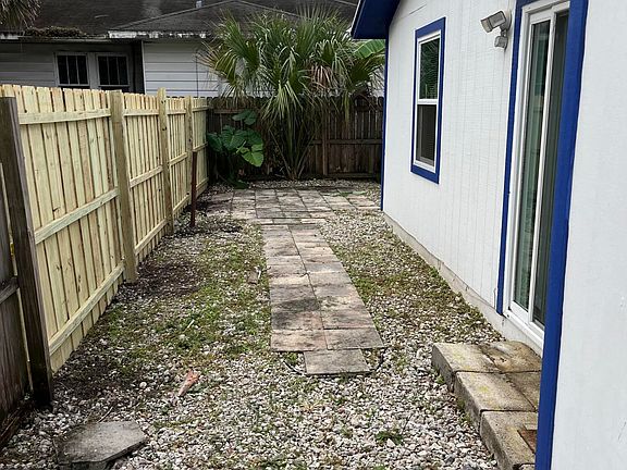 3rd image of 3596 CYPRESS Street