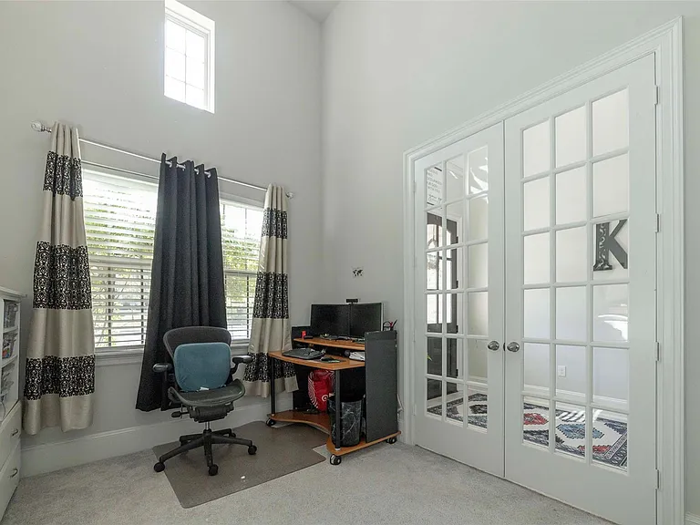 17821 Limestone Spring Ln — Photo 17
