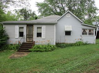 390 Rohrer St, Bourbon, MO 65441