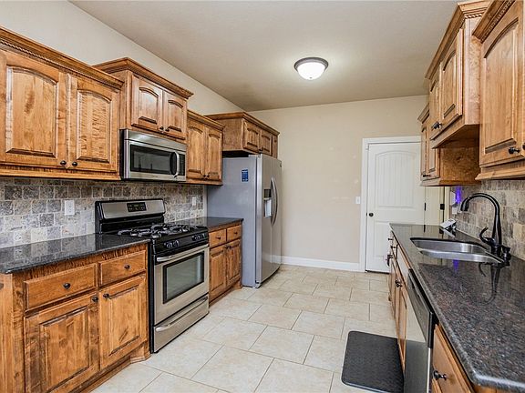 3rd image of 3004 N 15th Pl