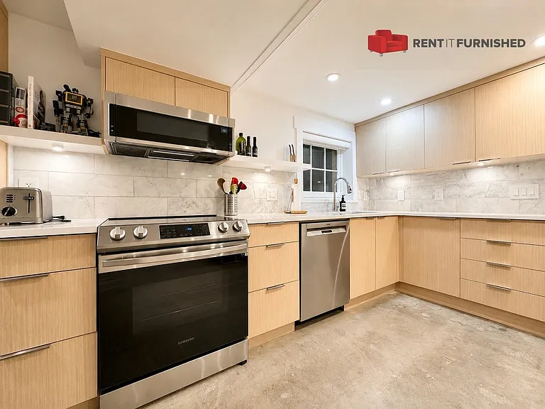 2036 W 15th Ave — Photo 6