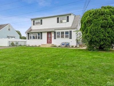 23 Longfield Rd, New Brunswick, NJ, 08901