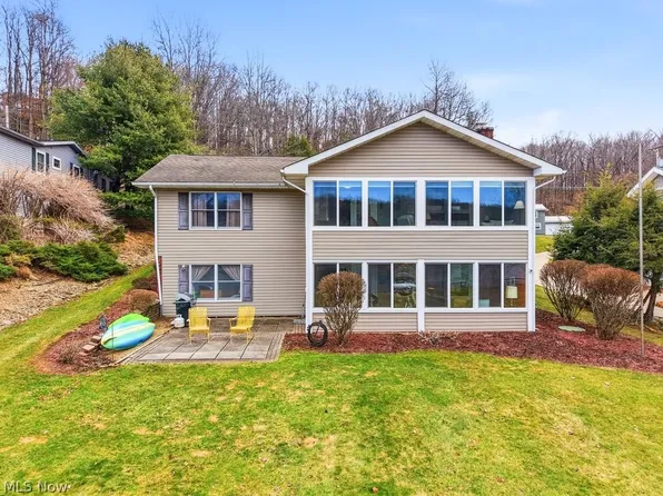 254 W Mohawk Dr, Malvern, OH 44644