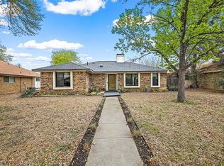1861 Tucson Dr, Lewisville, TX 75077