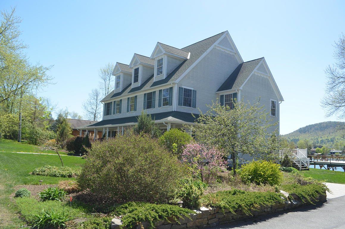 11 Water St, Ticonderoga, NY 12883 Zillow