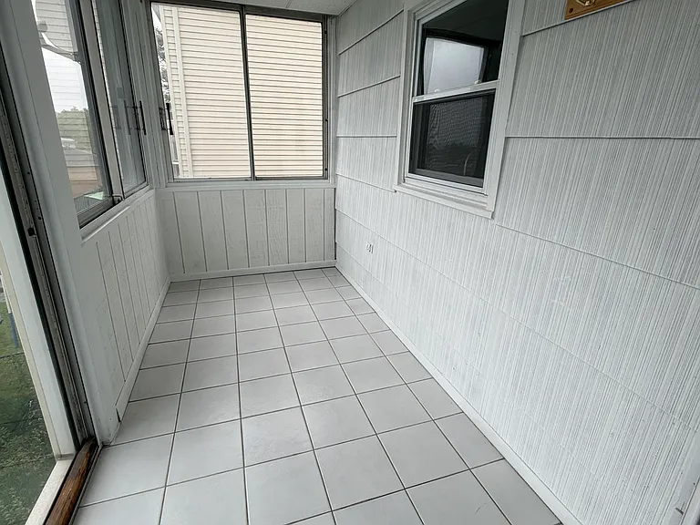 76 Maitland Pl #1 — Photo 4