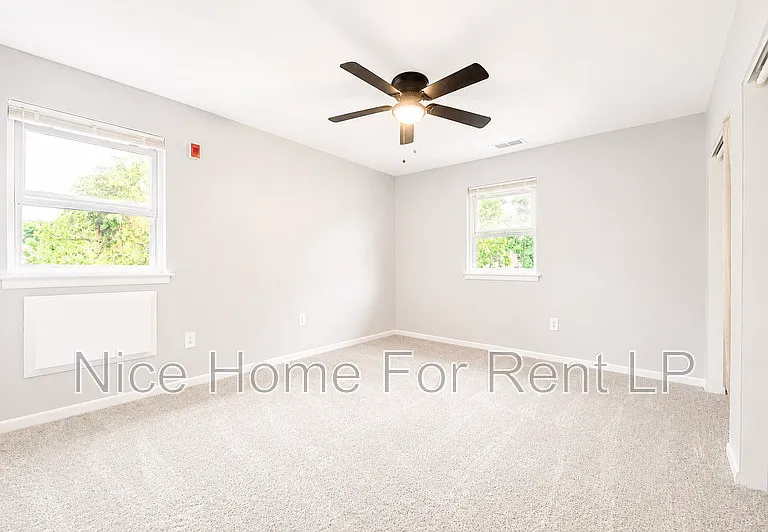 2602 N Jefferson St #B32 — Photo 7