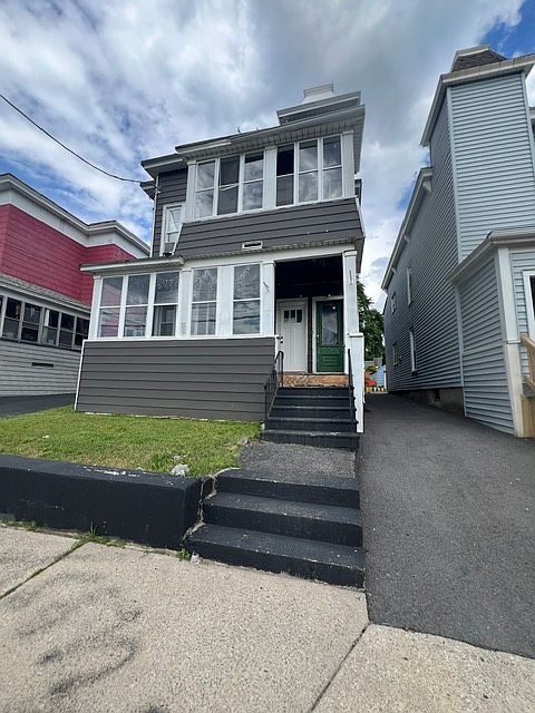 1st image of 359-361 Forest Ave #1