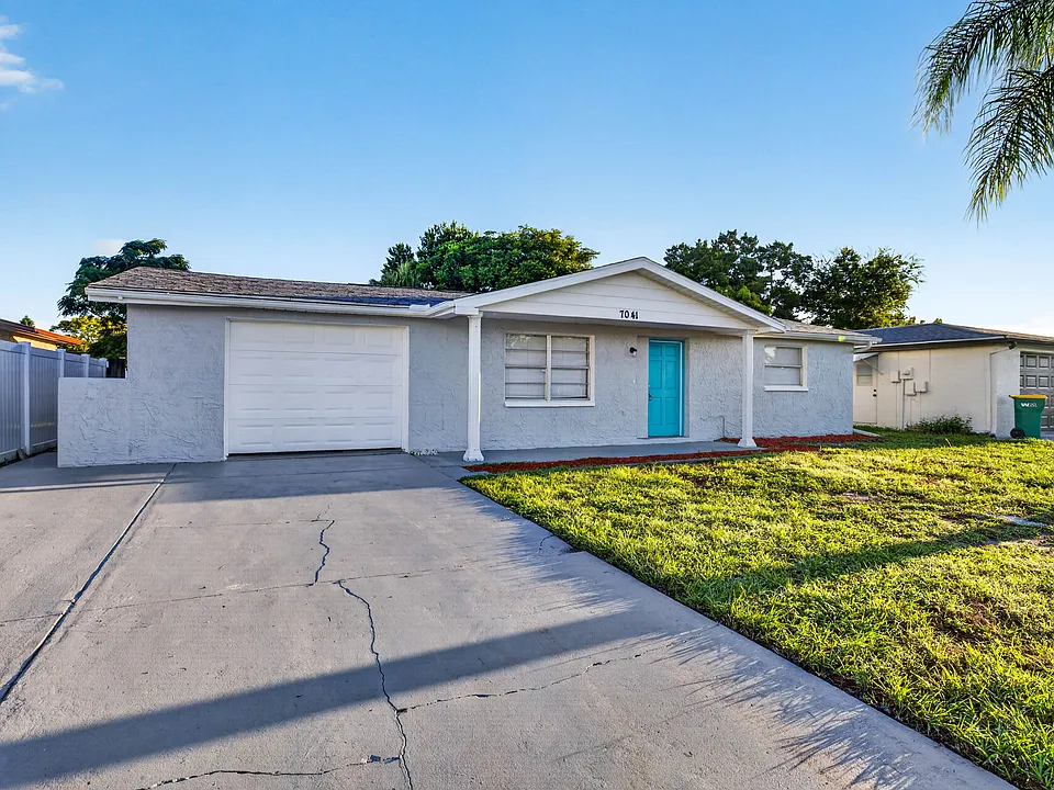 7041 Castanea Dr