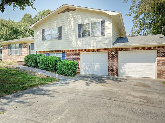 2nd image of 127 Carrie Dr NW