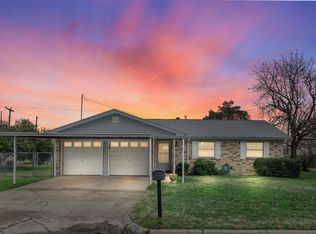 512 S Kate St, White Settlement, TX 76108