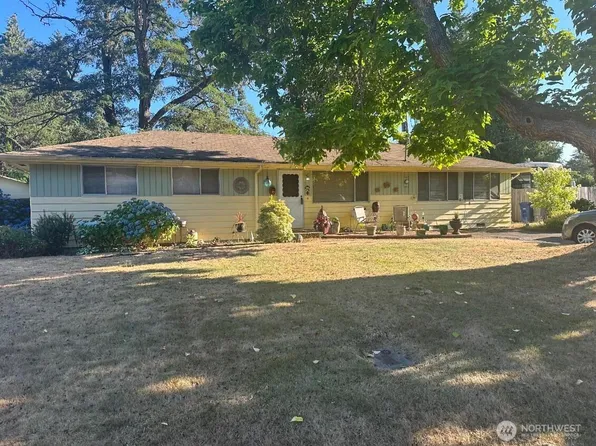 18 232nd Place SW, Bothell, WA 98021