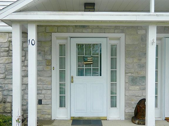 2nd image of 163 Crestmont Dr #5