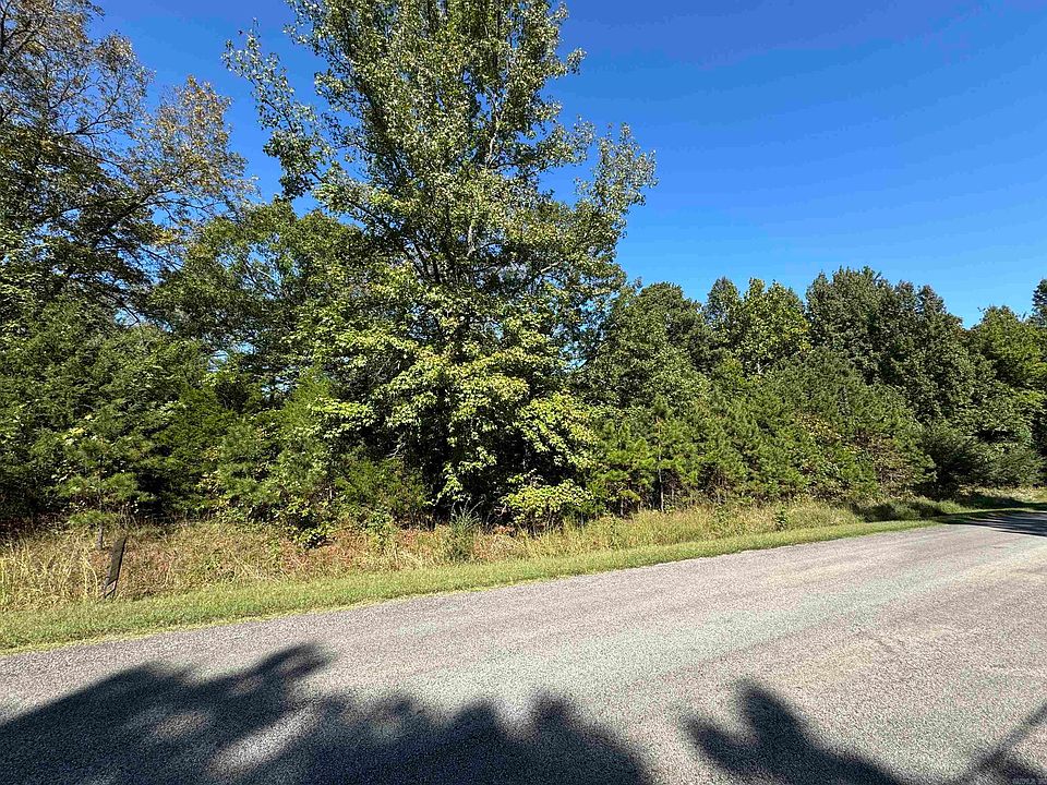 2nd image of 46 Plantation Dr E