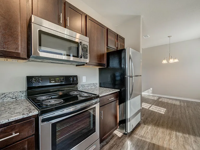 1310 N Reagan St — Photo 7