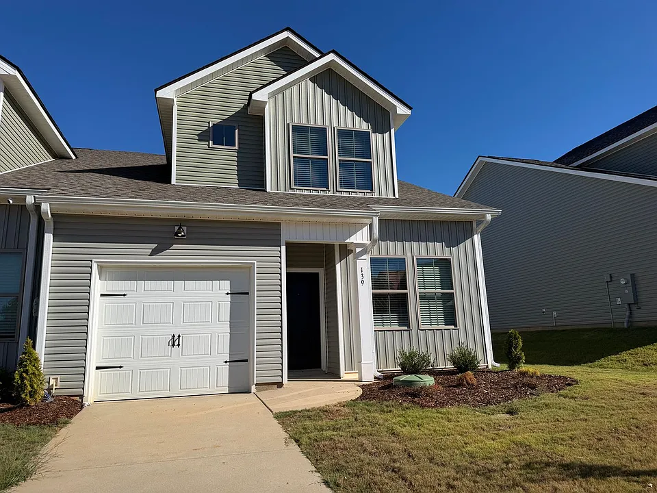 139 Wolfe Ln